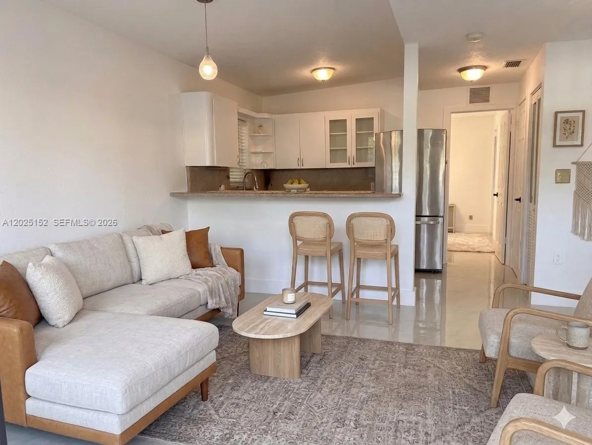 5782 SW 16th St # 1, Miami FL 33155
