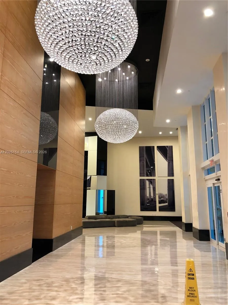 950 Brickell Bay Dr # 2303, Miami FL 33131