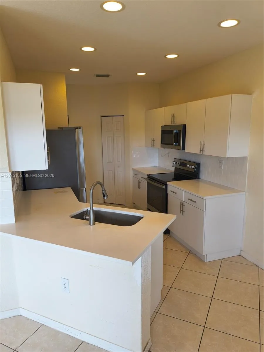 1645 SE 20th Rd # 1645, Homestead FL 33035