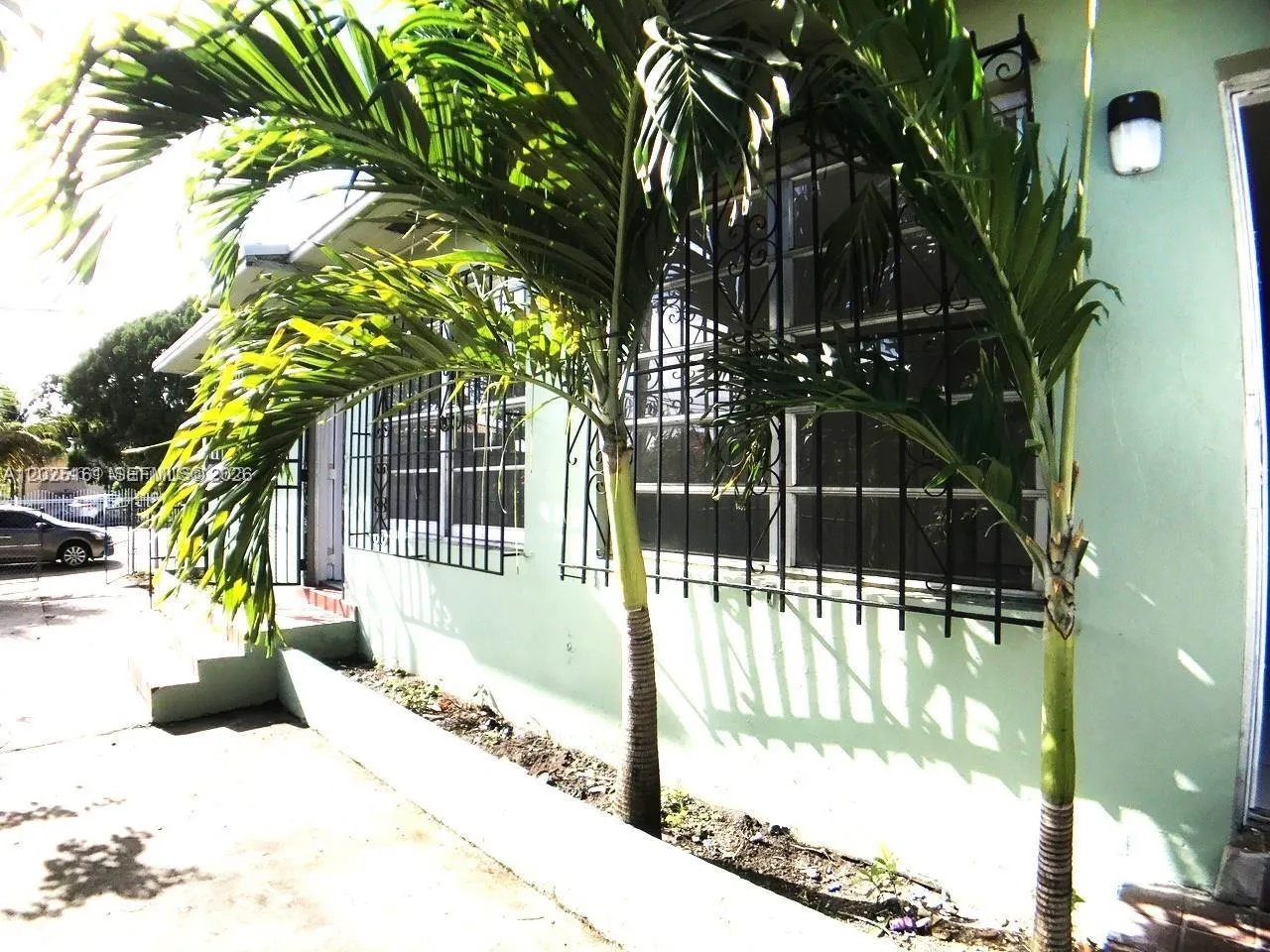 1321 NW 28th St, Miami FL 33142