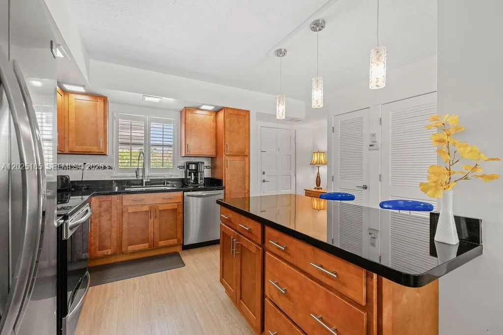 5300 Highway A1a # 302, Vero Beach FL 32963