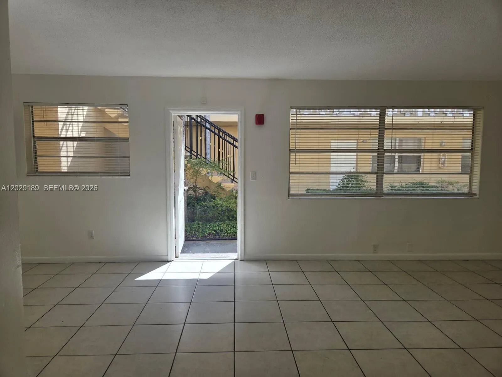2121 NE 168th St # 06, North Miami Beach FL 33162