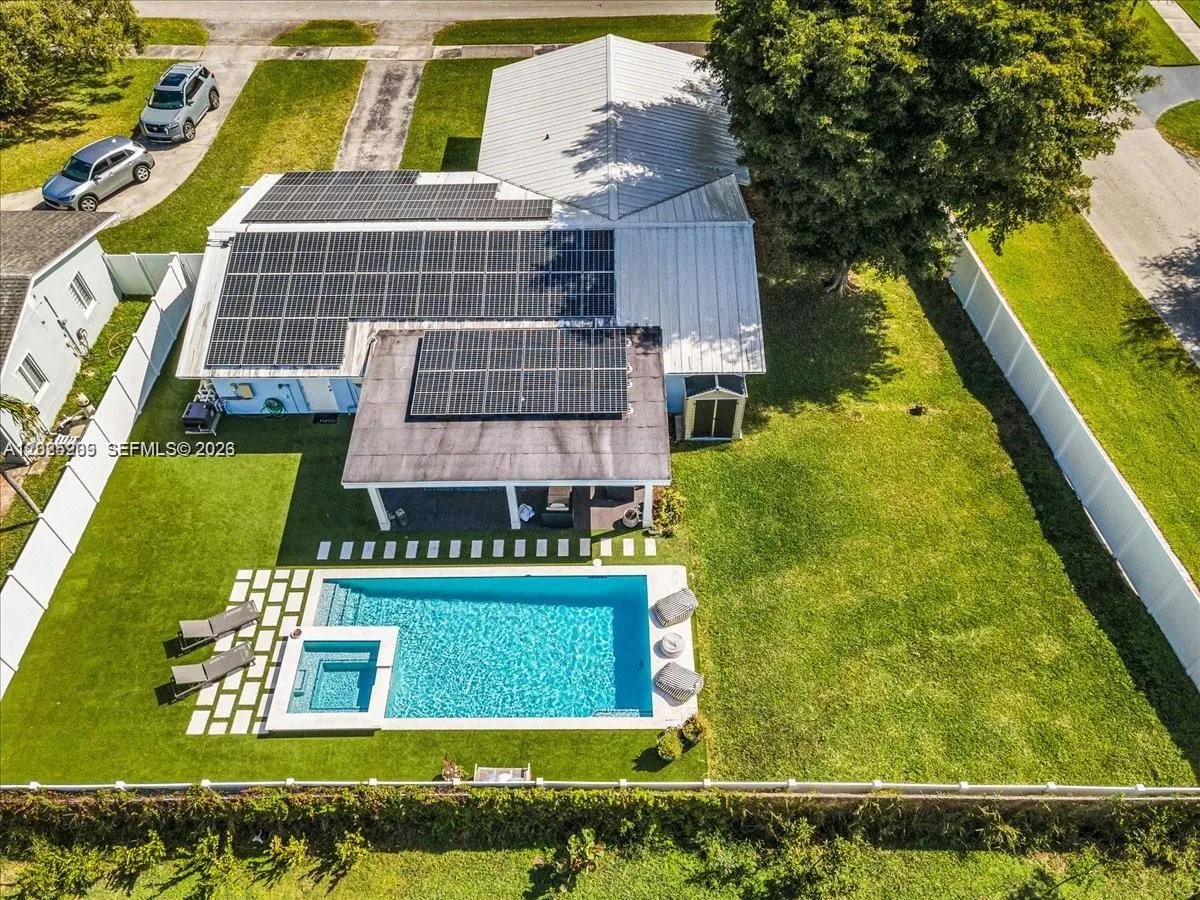 18962 SW 94th Ave, Cutler Bay FL 33157