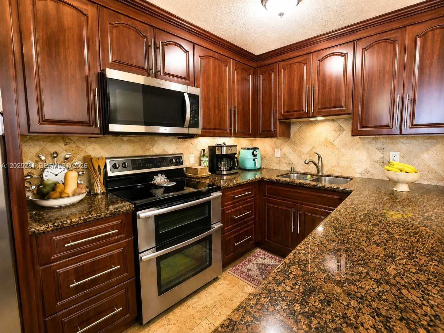 11425 SW 43rd Ter, Miami FL 33165