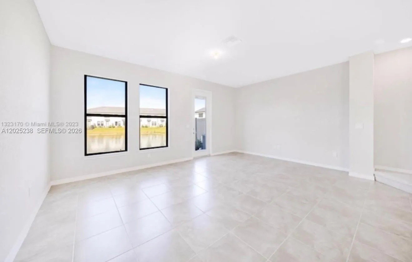 2163 S Appleton Cir S, Oakland Park FL 33309