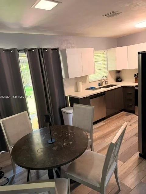 1107 NE 16th Ct # 1, Fort Lauderdale FL 33305