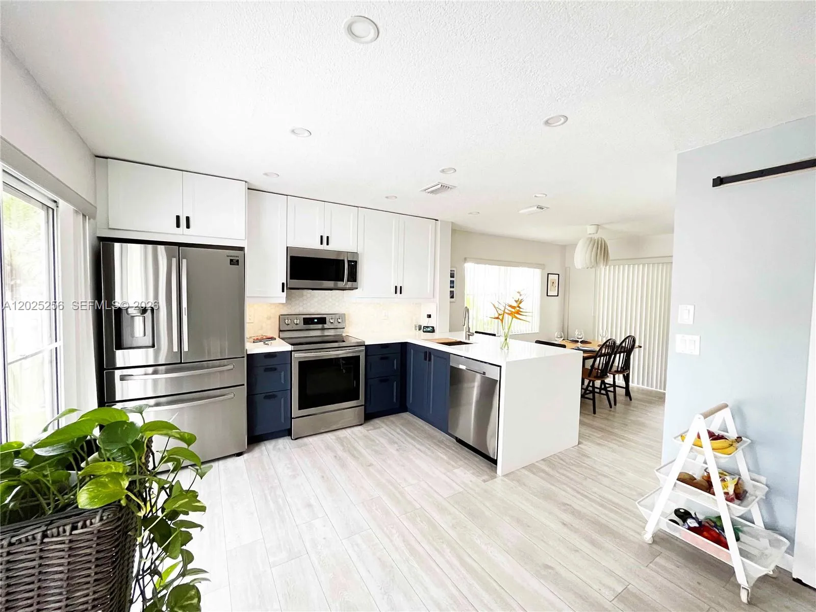 9832 NW 9th Ct, Plantation FL 33324