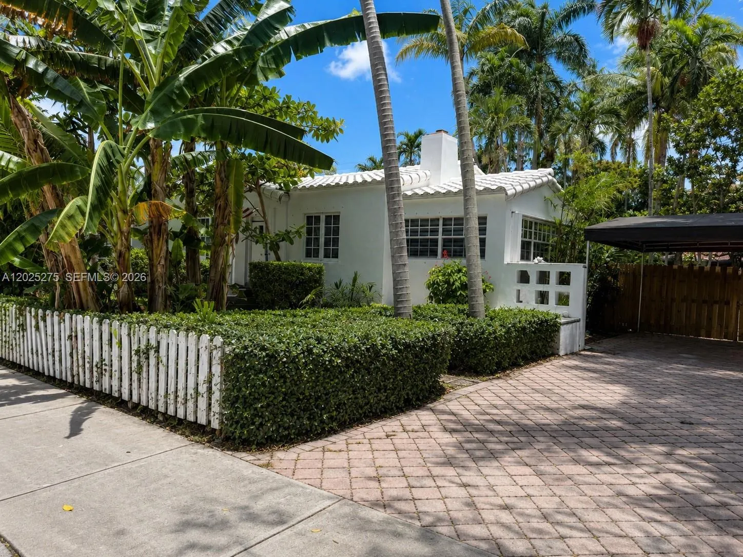 1329 Tyler St, Hollywood FL 33019