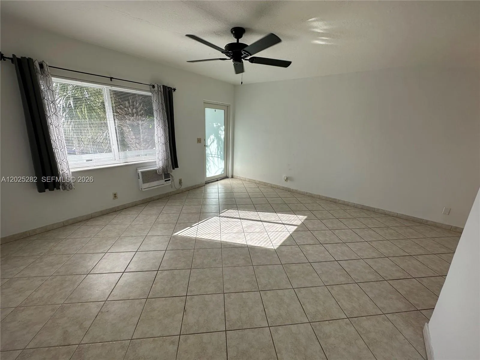 455 Golden Isles Dr # 204, Hallandale Beach FL 33009