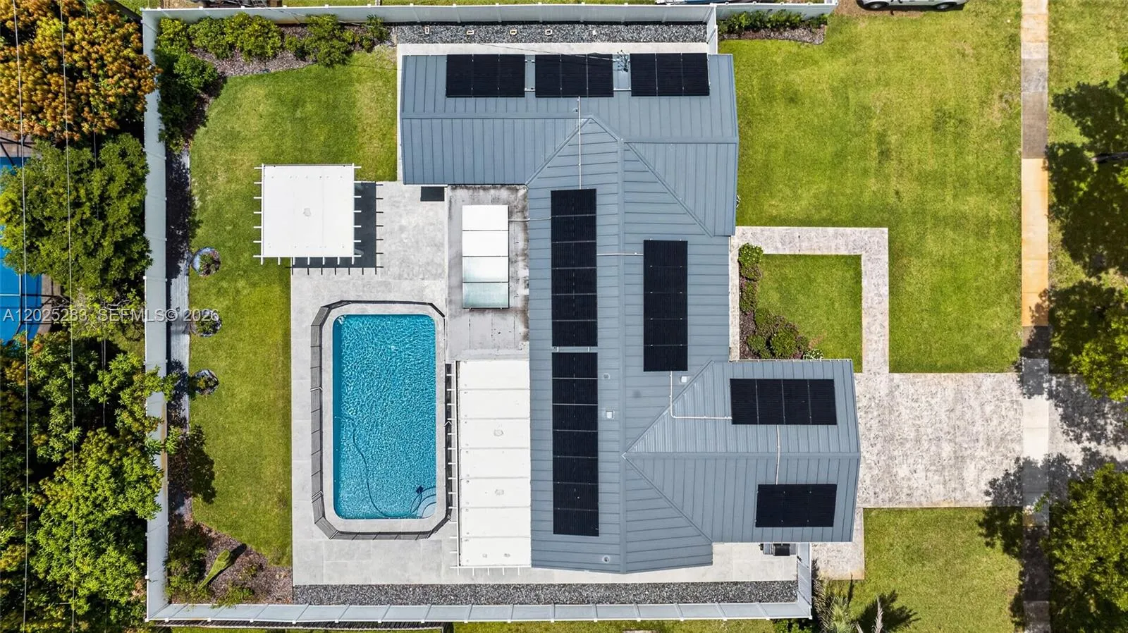 410 SW 55th Ave, Plantation FL 33317