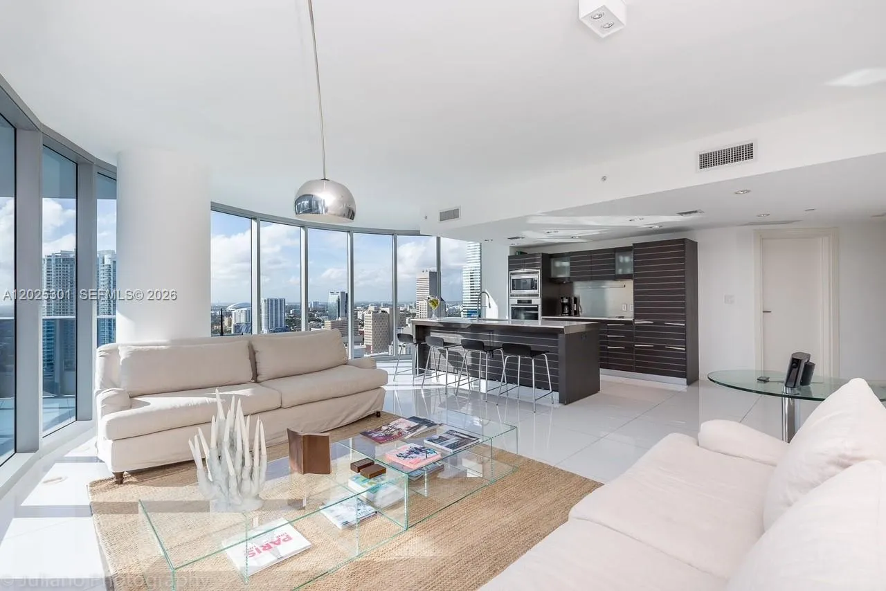 200 Biscayne Boulevard Way # 3102, Miami FL 33131