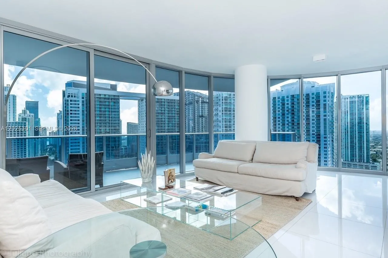 200 Biscayne Boulevard Way # 3102, Miami FL 33131