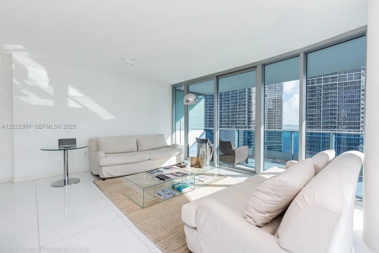 200 Biscayne Boulevard Way # 3102, Miami FL 33131