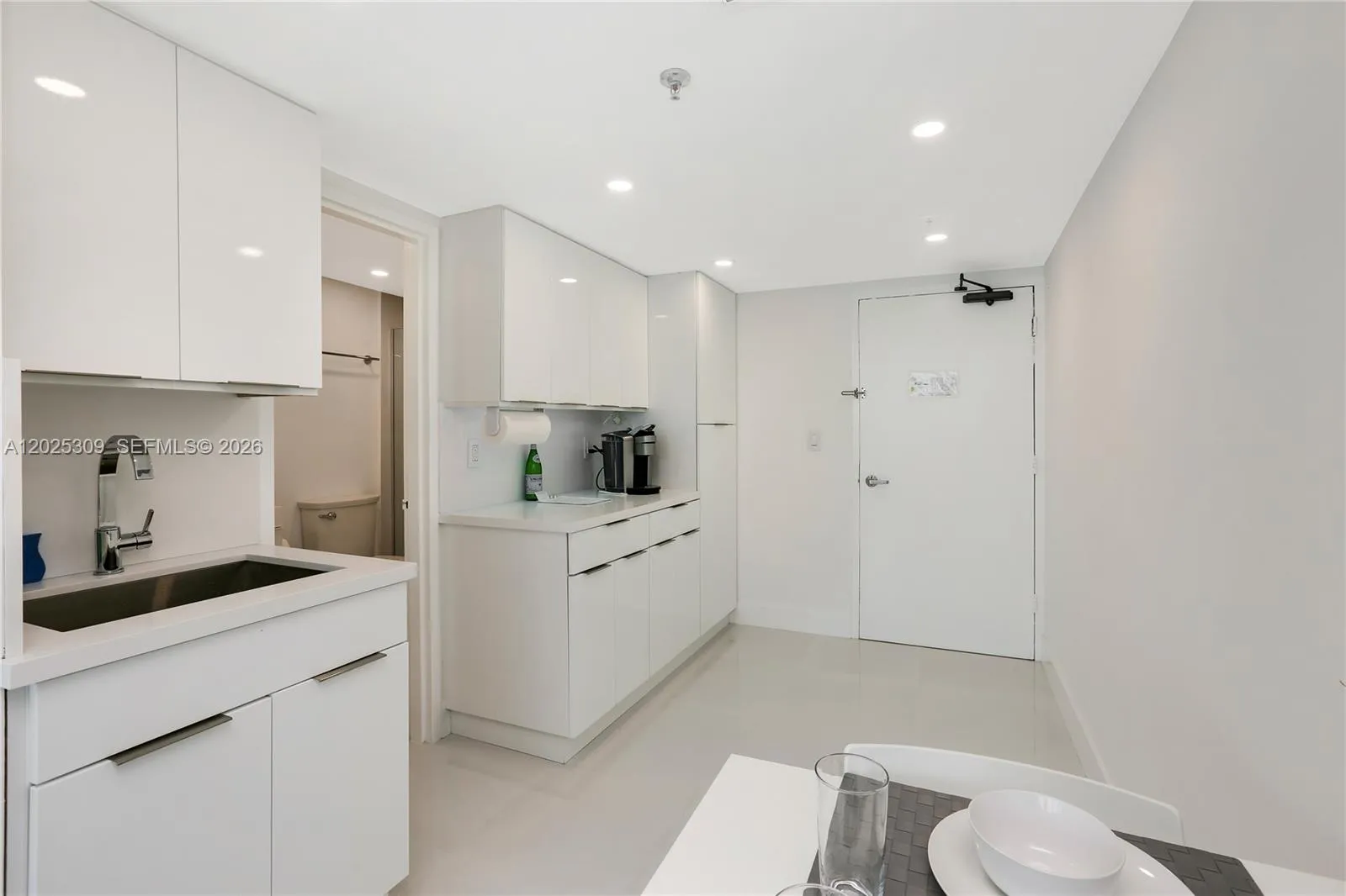 5445 Collins Ave # 928, Miami Beach FL 33140