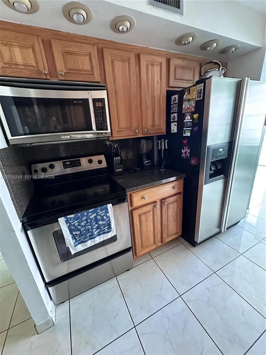 231 174th St # 1905, Sunny Isles Beach FL 33160