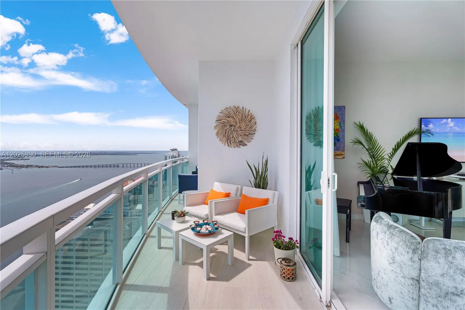950 Brickell Bay Dr # 5210, Miami FL 33131