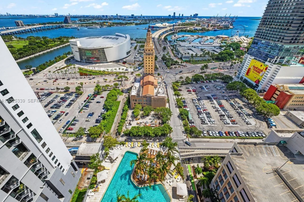 159 NE 6th St # 2416, Miami FL 33132