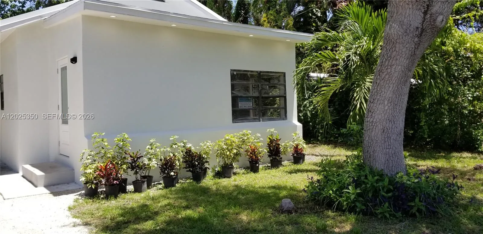 2465 NE 184th St, North Miami Beach FL 33160