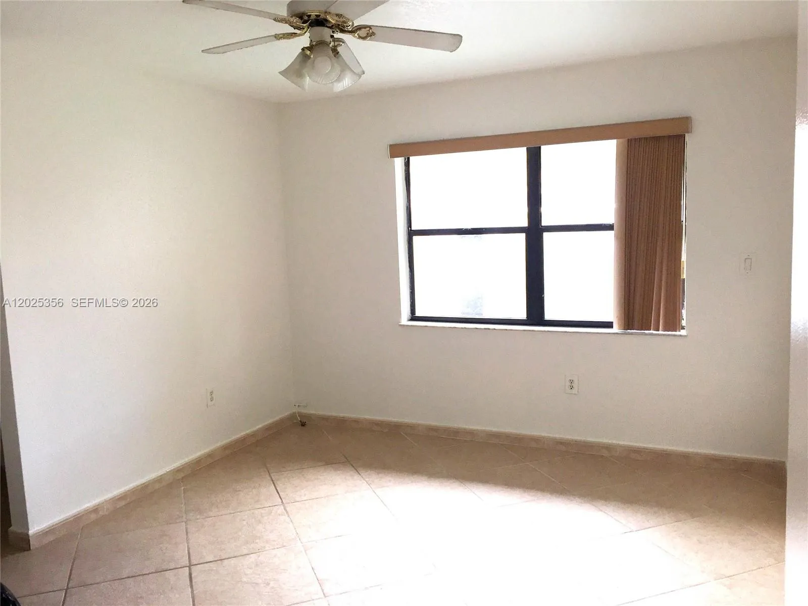 15570 SW 76th Ln # 9, Miami FL 33193
