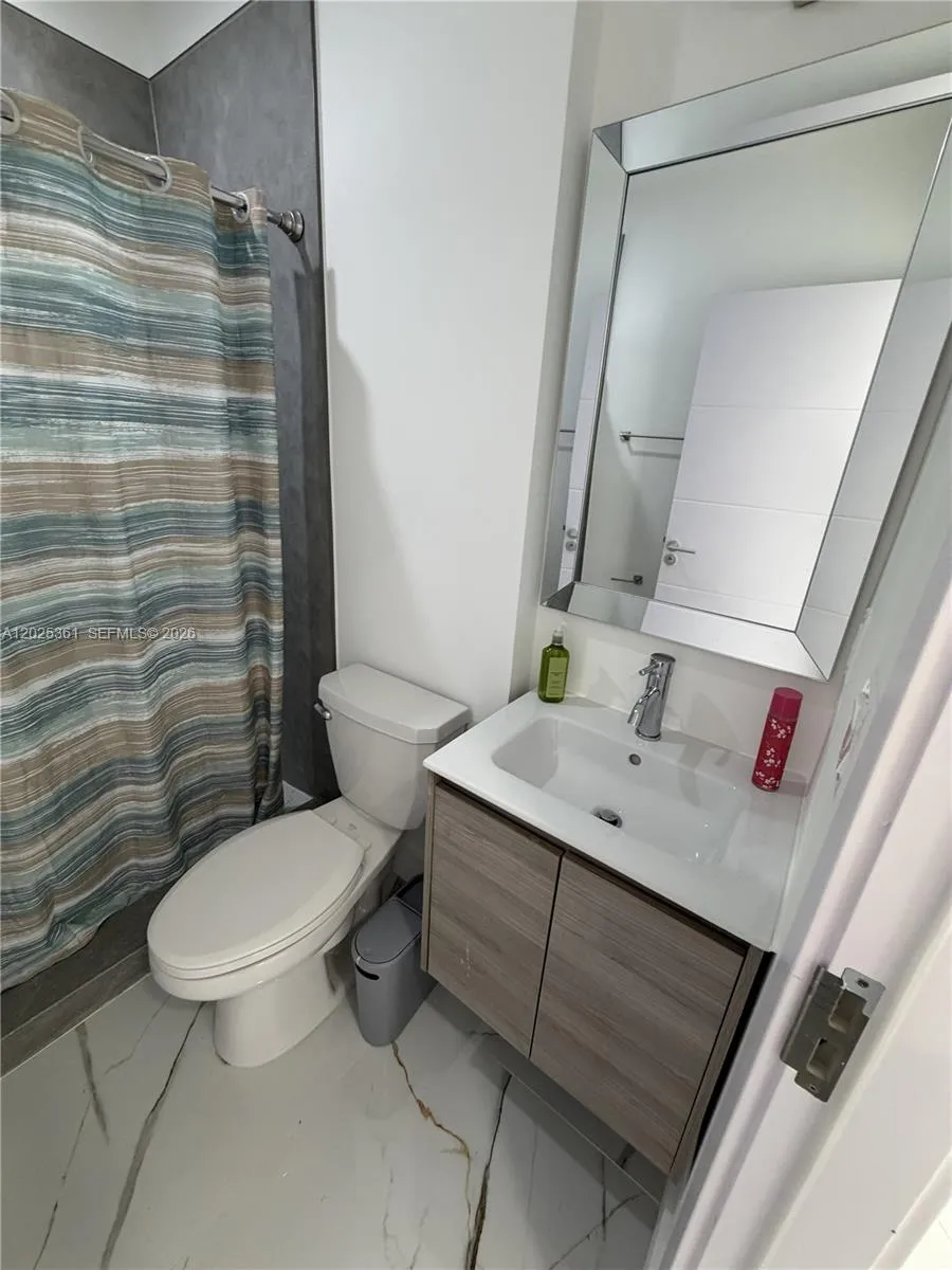 954 NW 8th St # 5, Florida City FL 33034