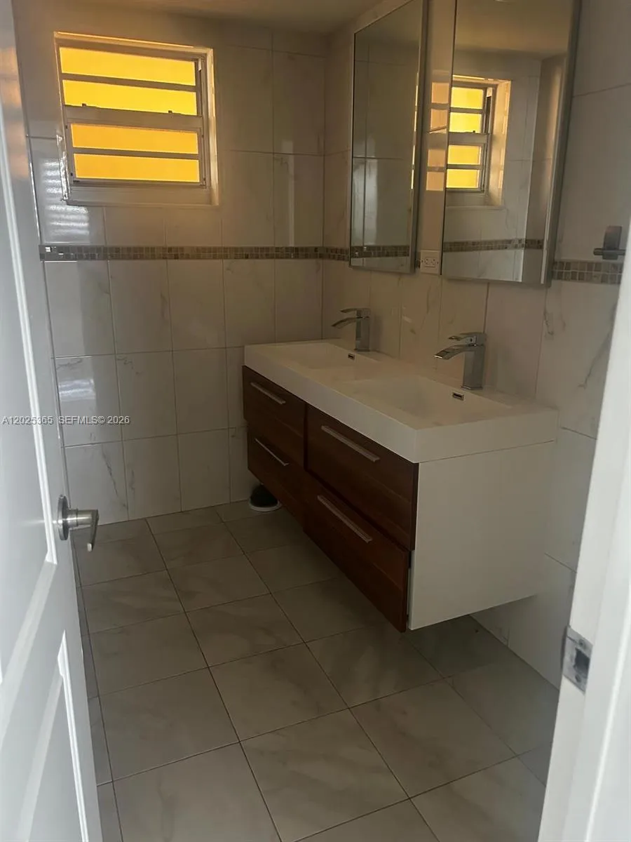 16400 NE 17th Ave # 703, North Miami Beach FL 33162