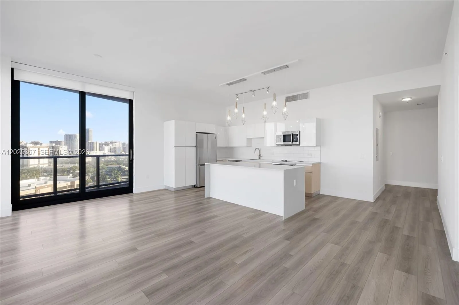 101 Diplomat Pkwy # 2102, Hallandale Beach FL 33009