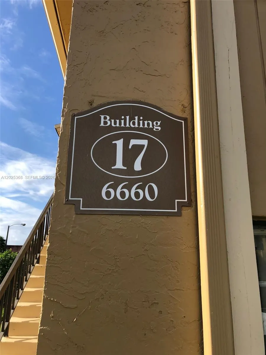 6660 W 26th Ct # 17, Hialeah FL 33016