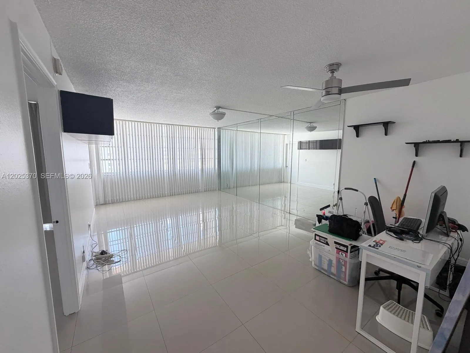 1825 S Ocean Dr # 611, Hallandale Beach FL 33009