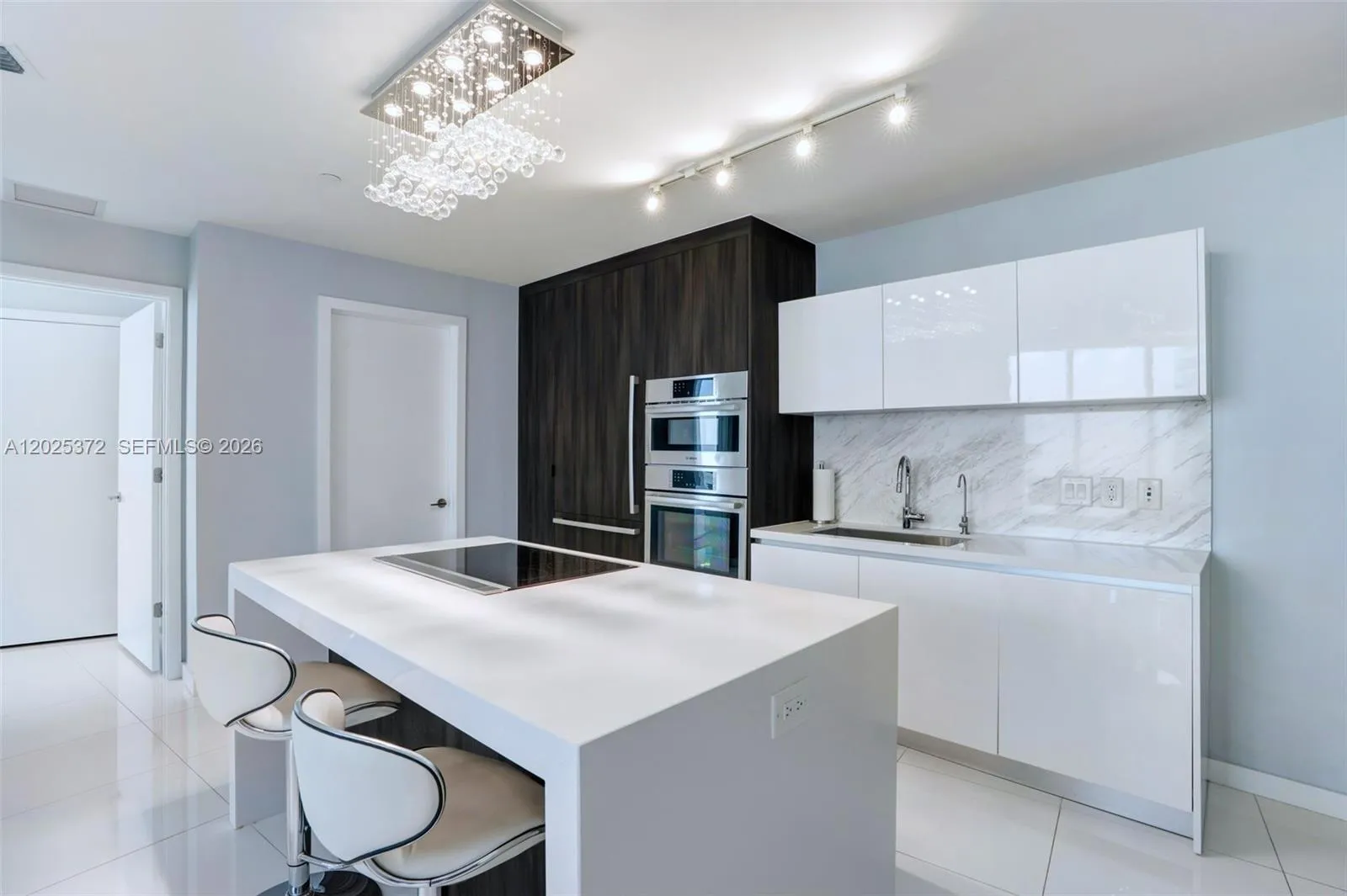 851 NE 1st Ave # 3909, Miami FL 33132