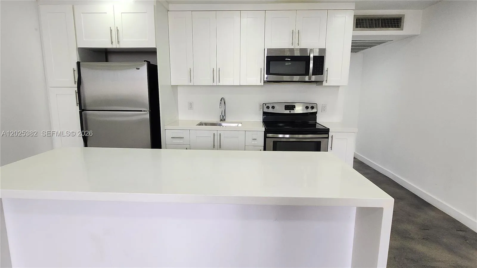 1770 79th St Cswy # D304, North Bay Village FL 33141