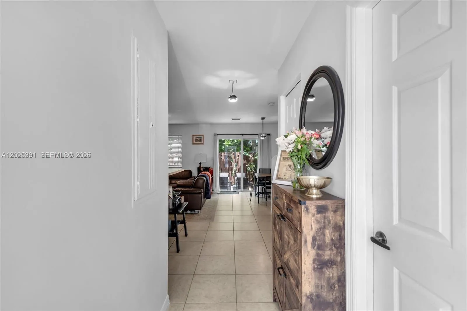212 NE 3rd St # 10, Hallandale Beach FL 33009