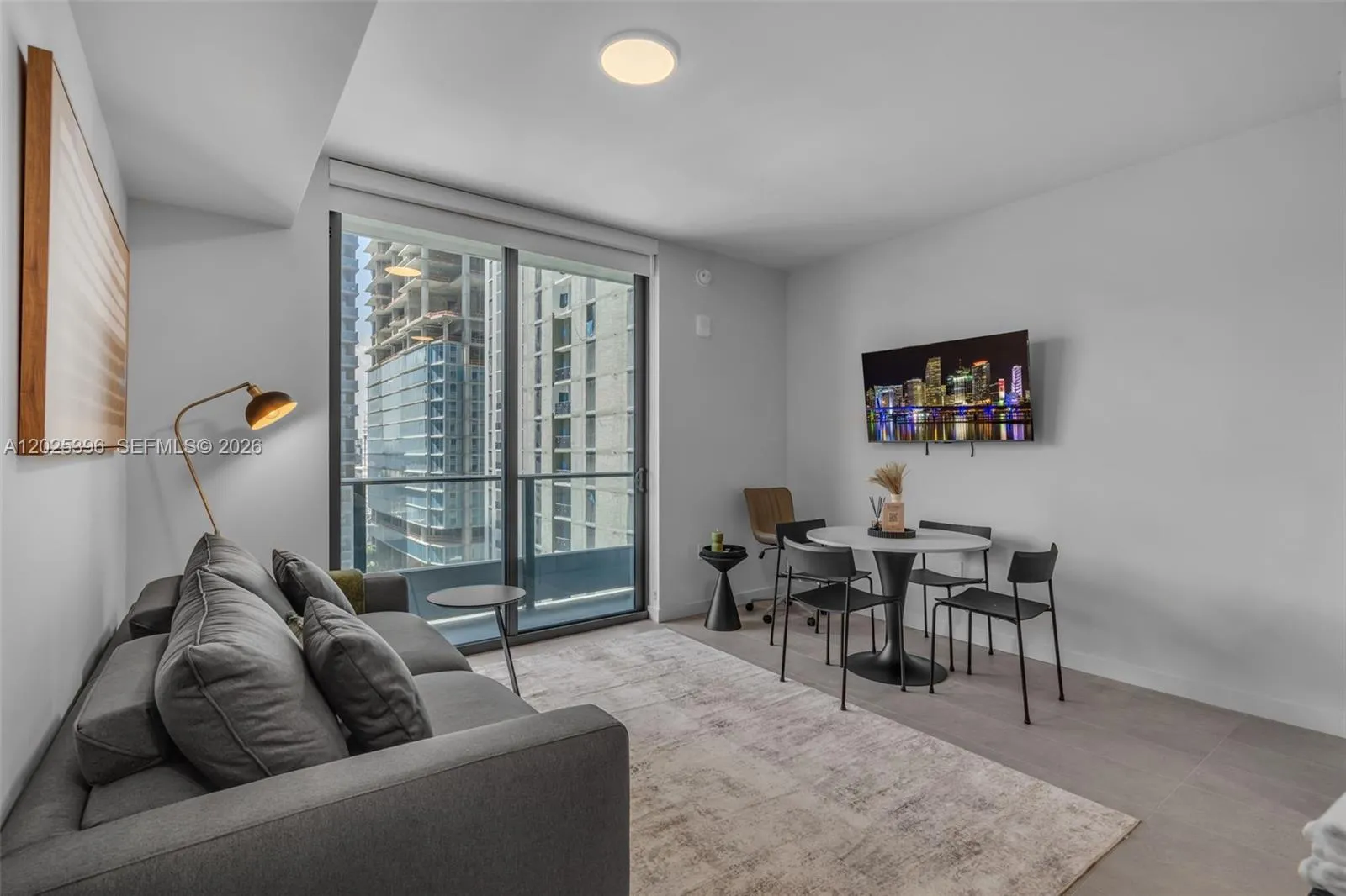 121 NE 5th St # 2107, Miami FL 33132