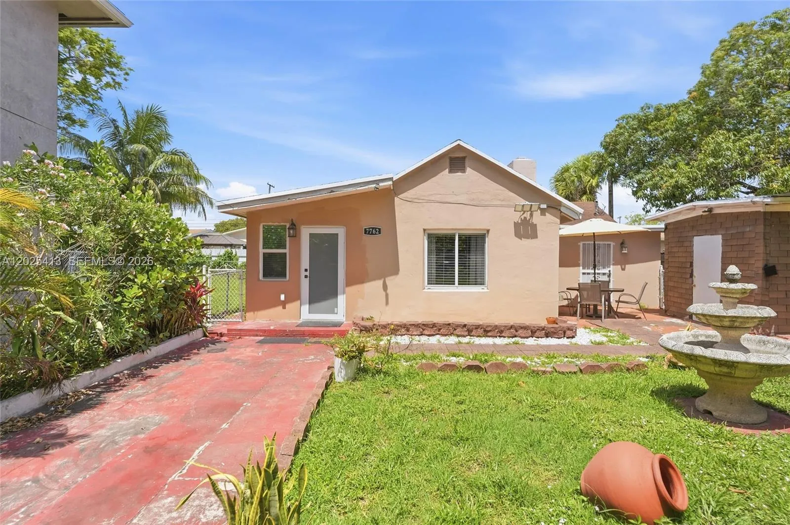 7762 NW 9th ave, Miami FL 33150