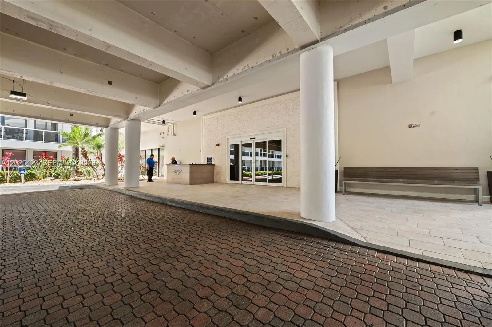 20505 E Country Club Dr # 1231, Aventura FL 33180