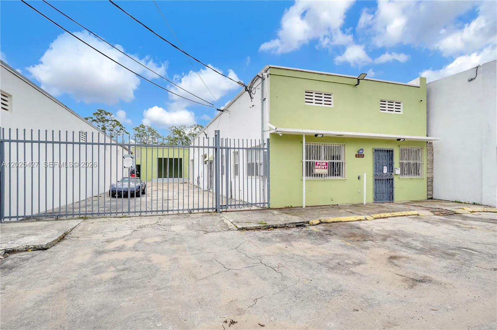 7525 NE 3rd Pl, Miami FL 33138
