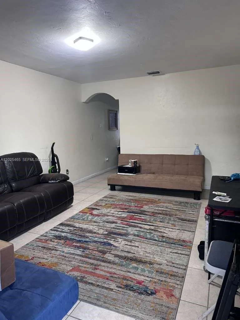 11016 SW 7th St, Miami FL 33174