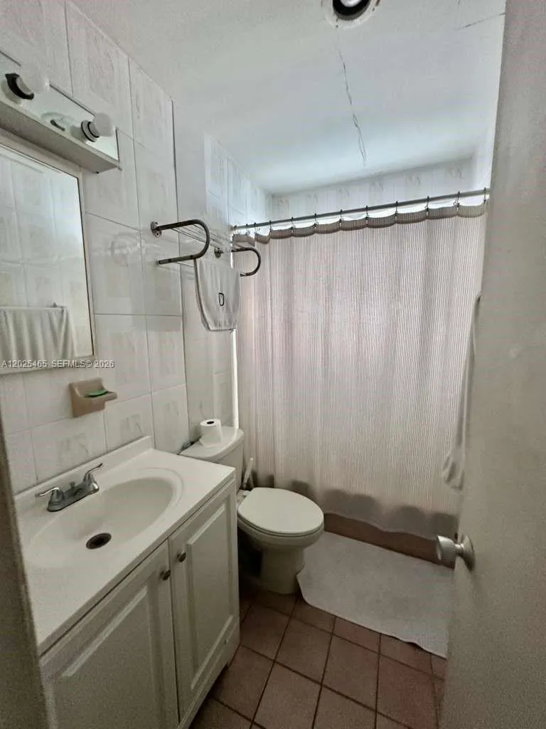 11016 SW 7th St, Miami FL 33174