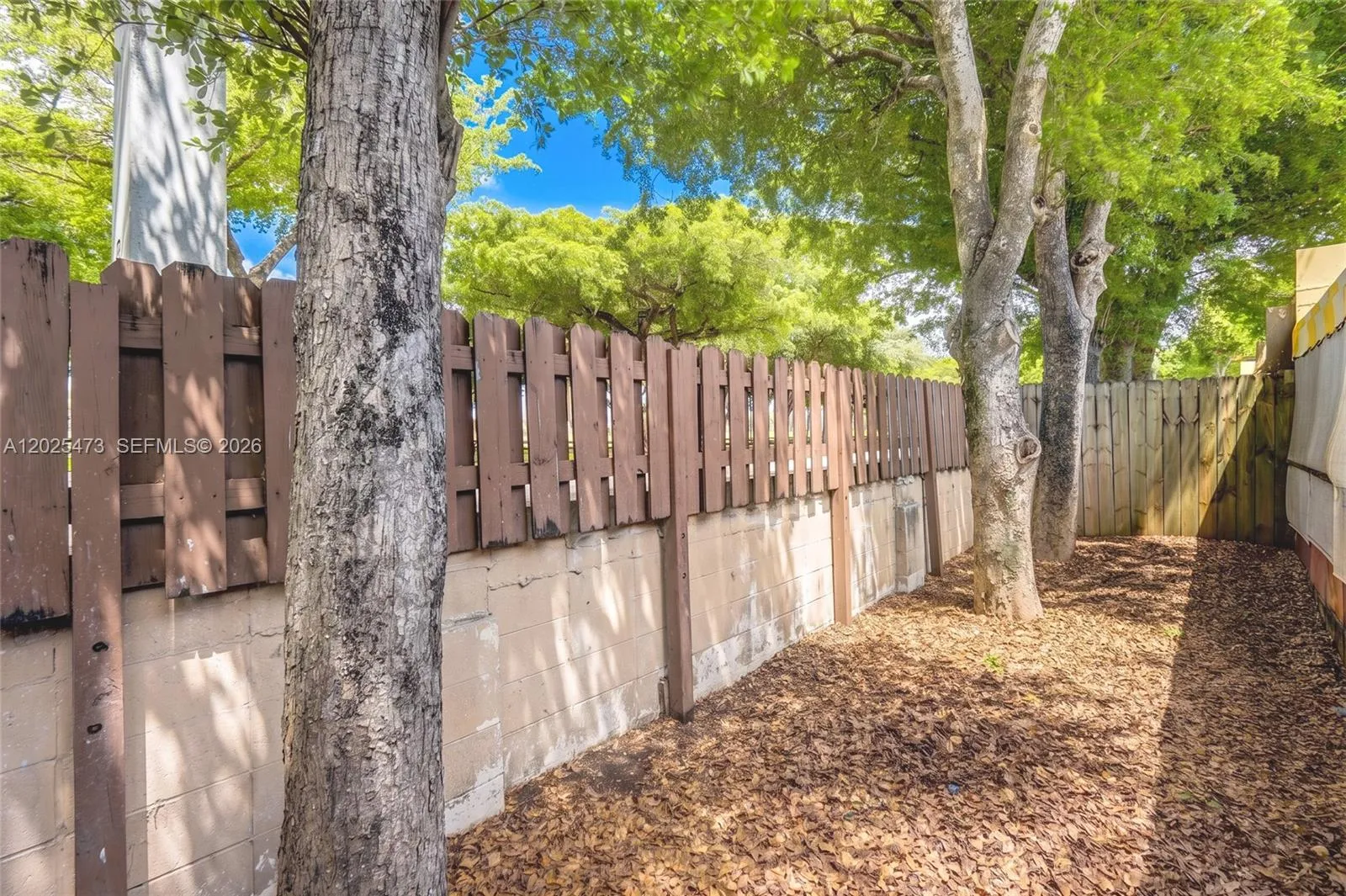 6705 Kingsmoor Way, Miami Lakes FL 33014