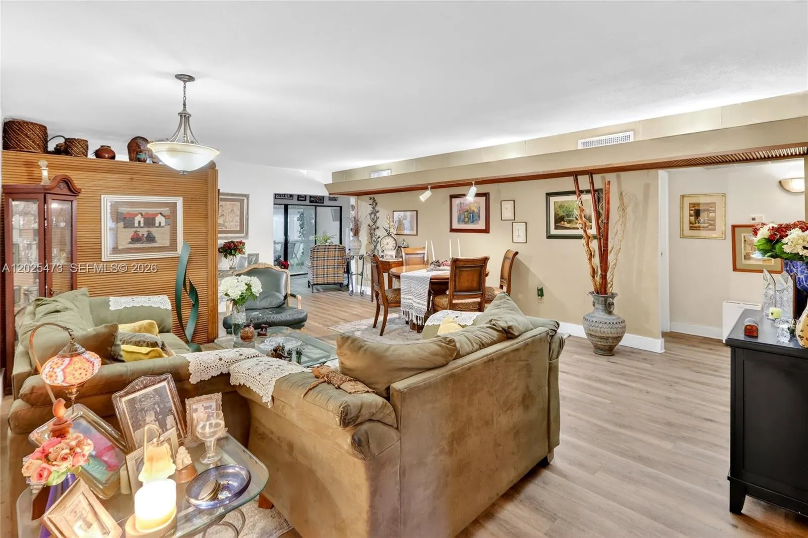6705 Kingsmoor Way, Miami Lakes FL 33014