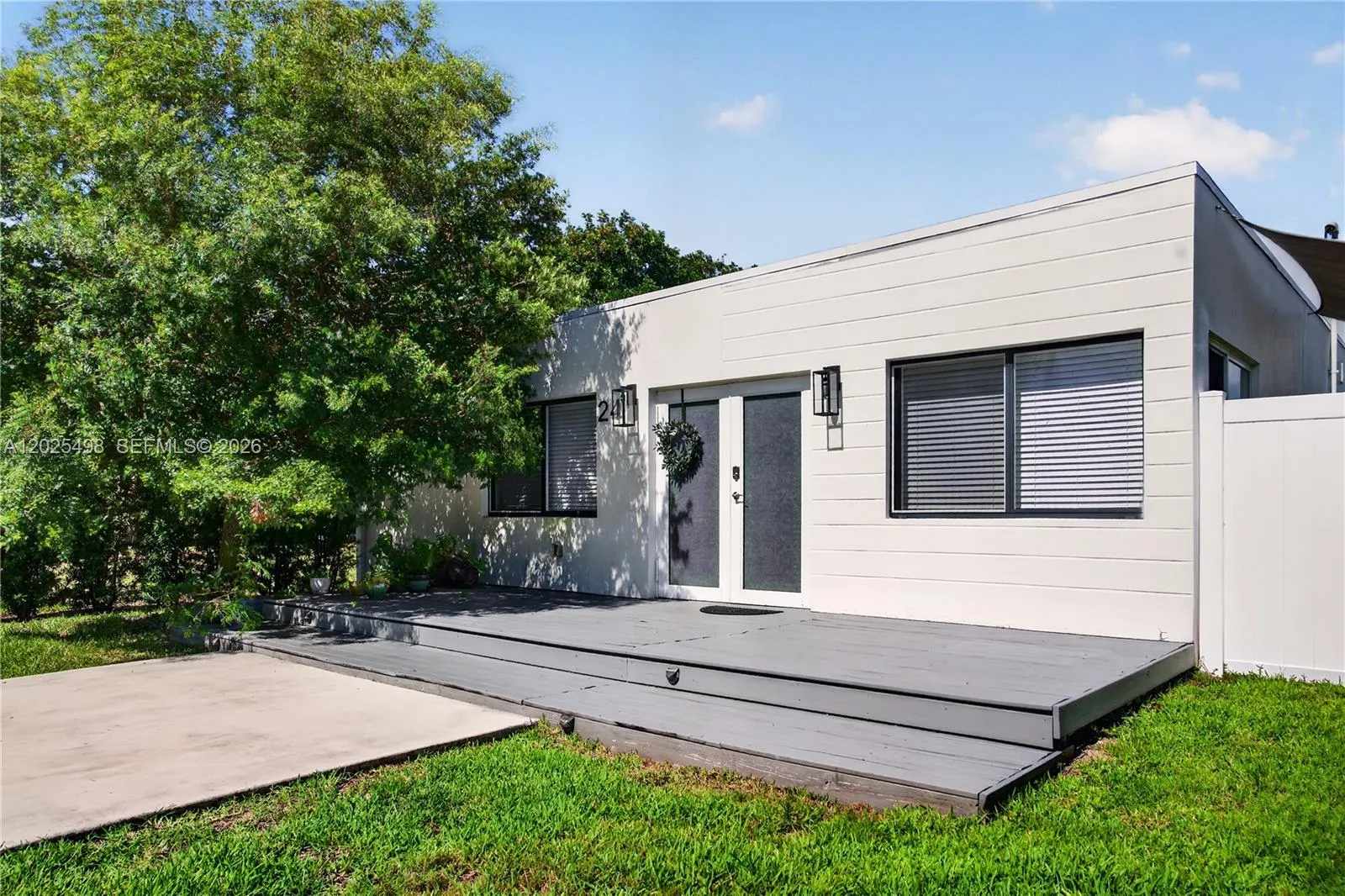 24 NW 13th Ave, Delray Beach FL 33444