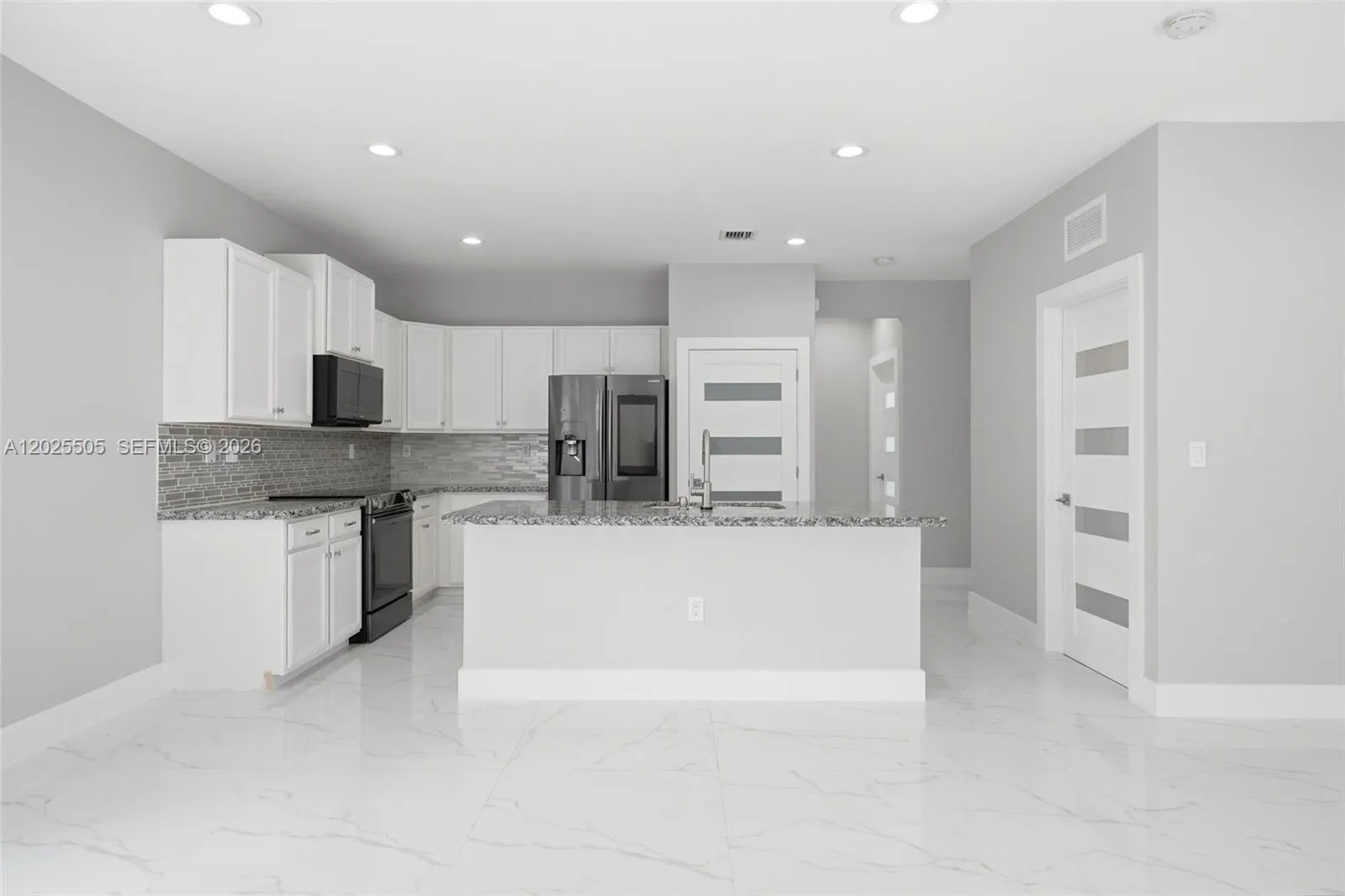 4107 NE 20th St, Homestead FL 33033