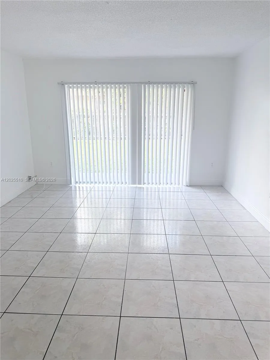 631 NW 177th St # 207, Miami Gardens FL 33169