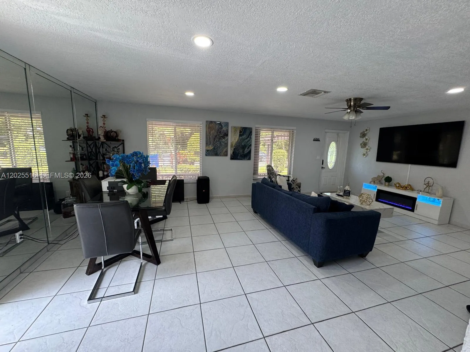 5844-5846 Pierce St, Hollywood FL 33021