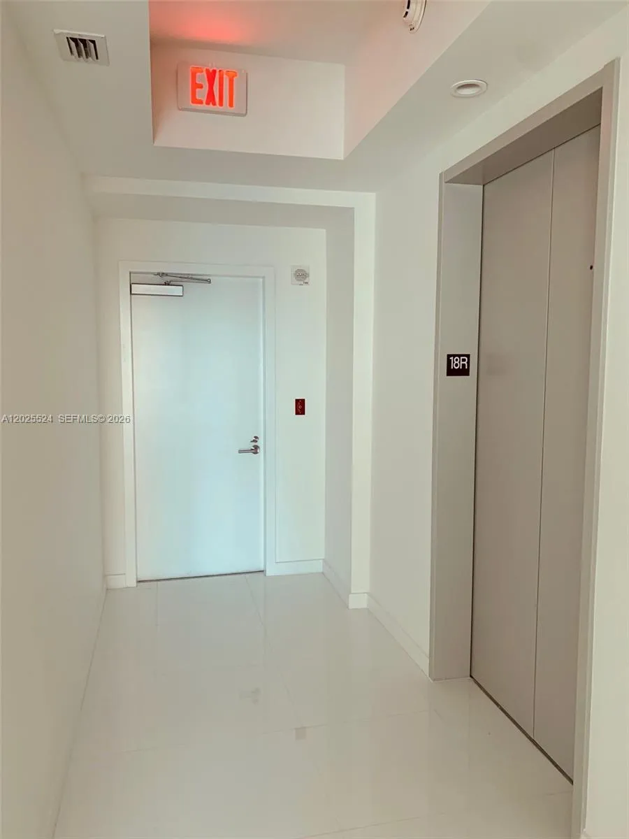 851 NE 1st Ave # 1808, Miami FL 33132