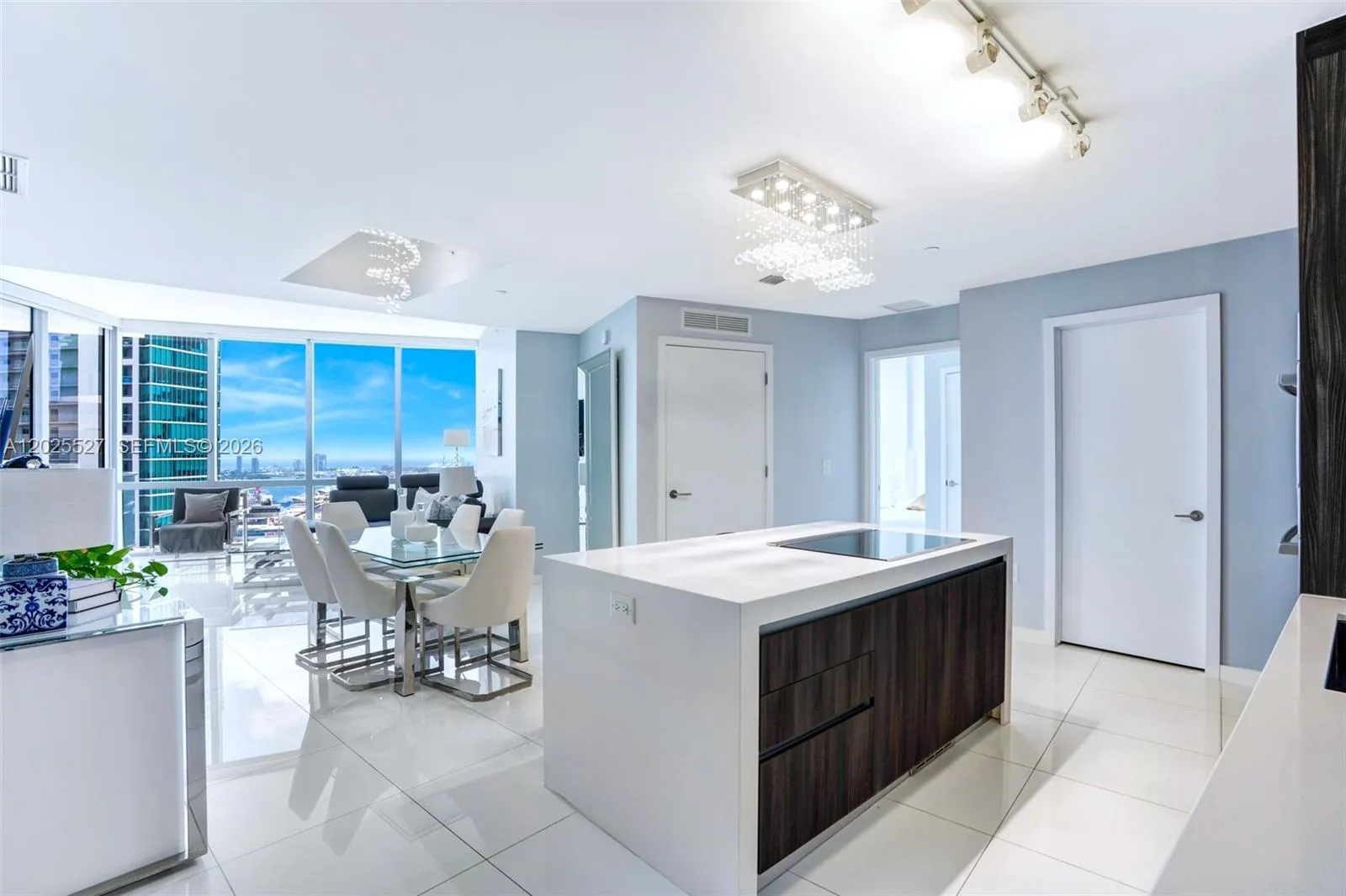 851 NE 1st Ave # 3909, Miami FL 33132