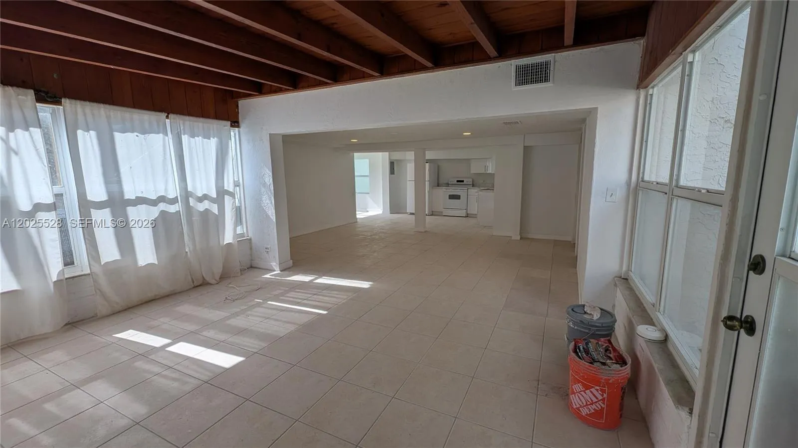 708 NE 4th St # 1, Hallandale Beach FL 33009