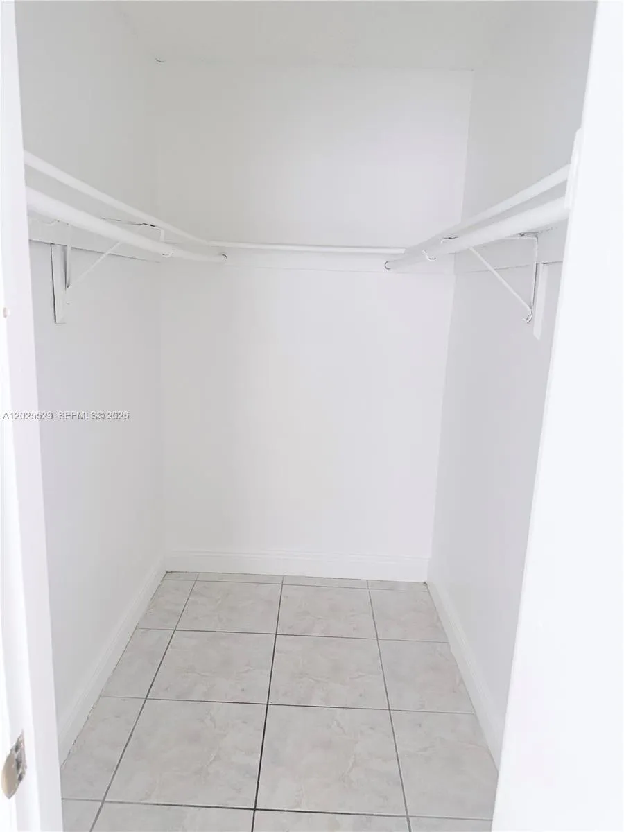 631 NW 177th St # 212, Miami Gardens FL 33169