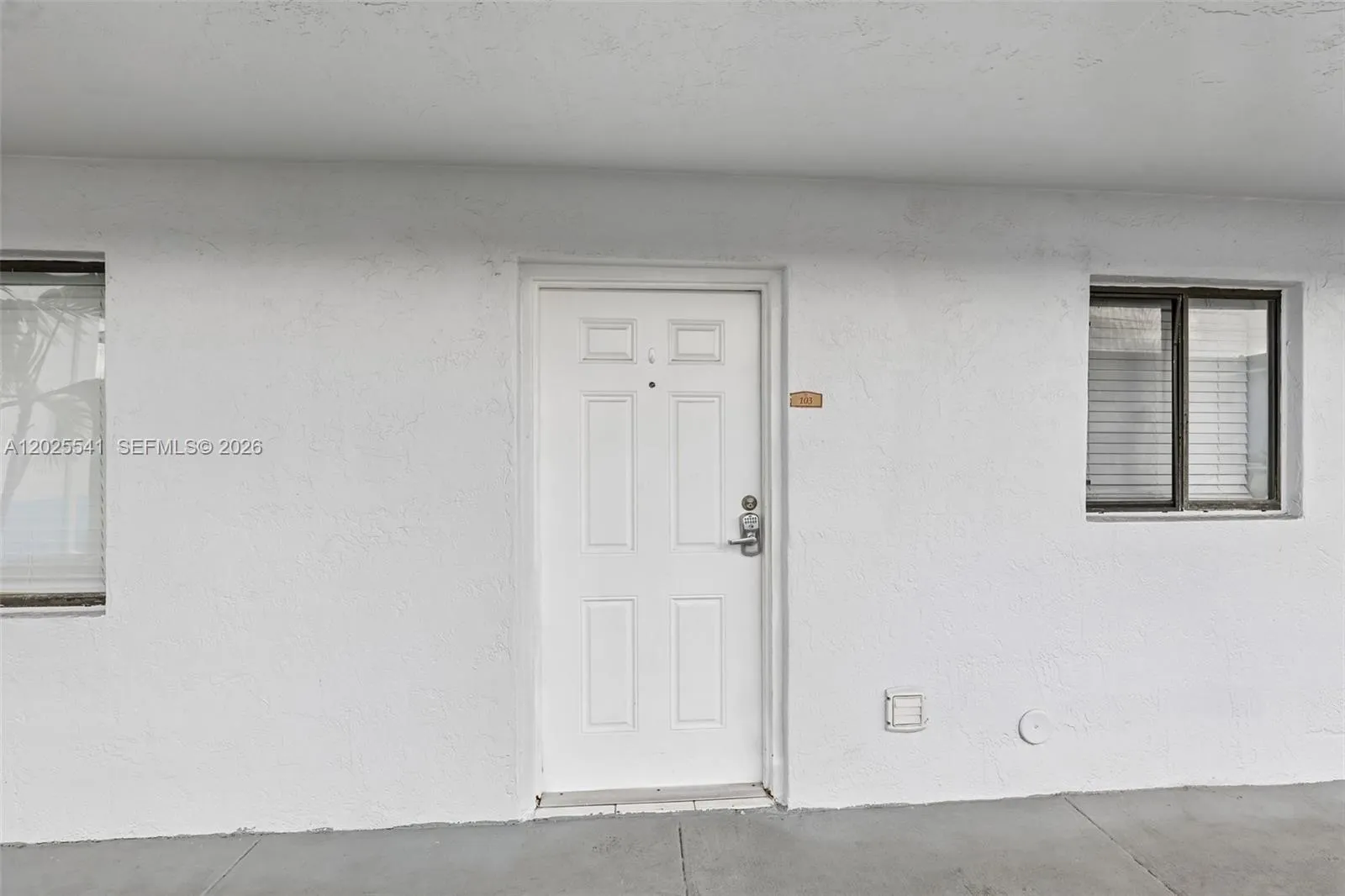 6041 W 24th Ave # 103, Hialeah FL 33016