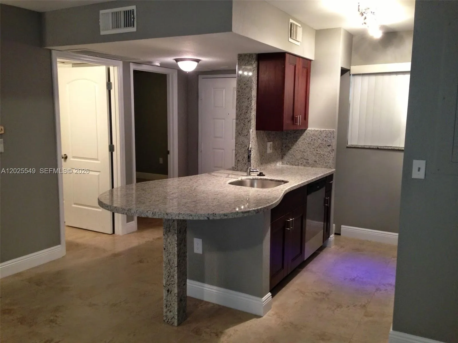 2850 N Oakland Forest Dr # 112, Oakland Park FL 33309
