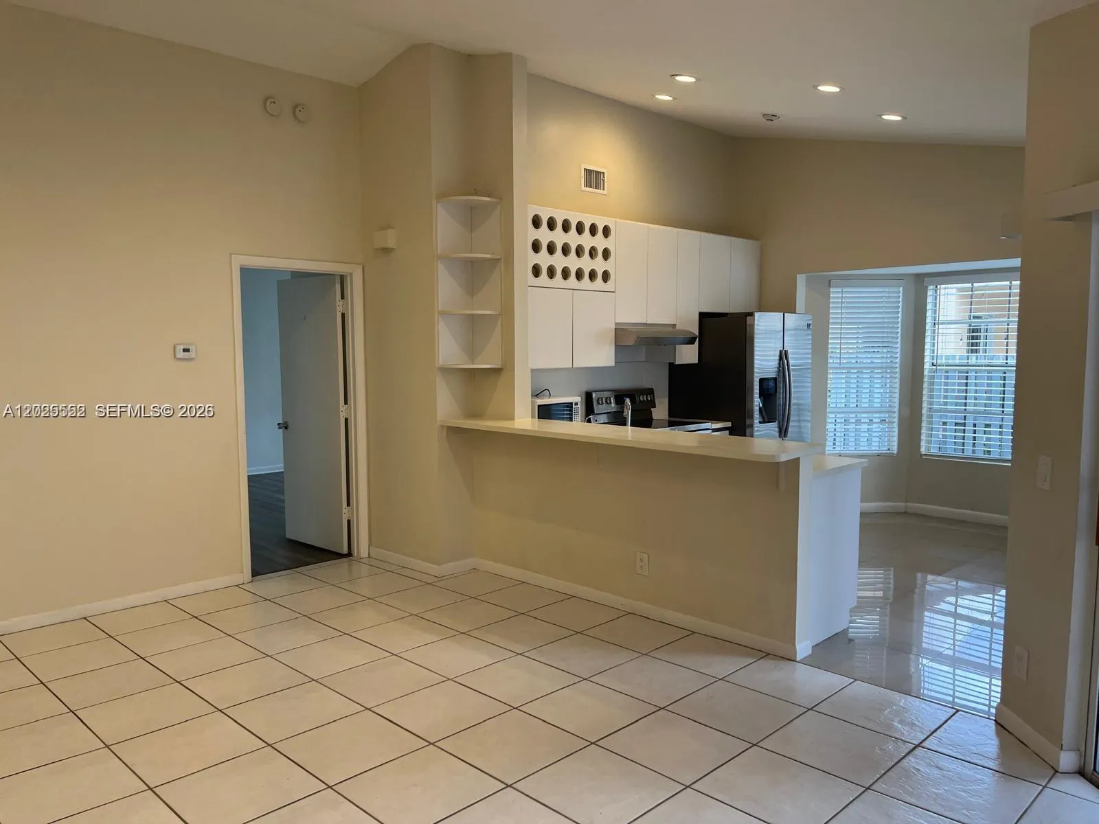 1294 Seagrape Cir, Weston FL 33326